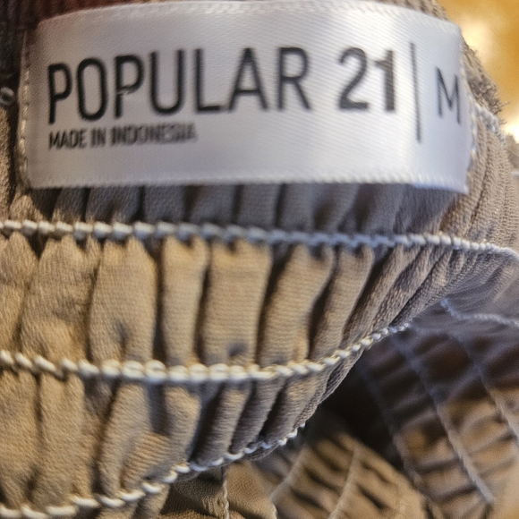 Popular 21 Tiered Midi Dress - Picture 8 of 8